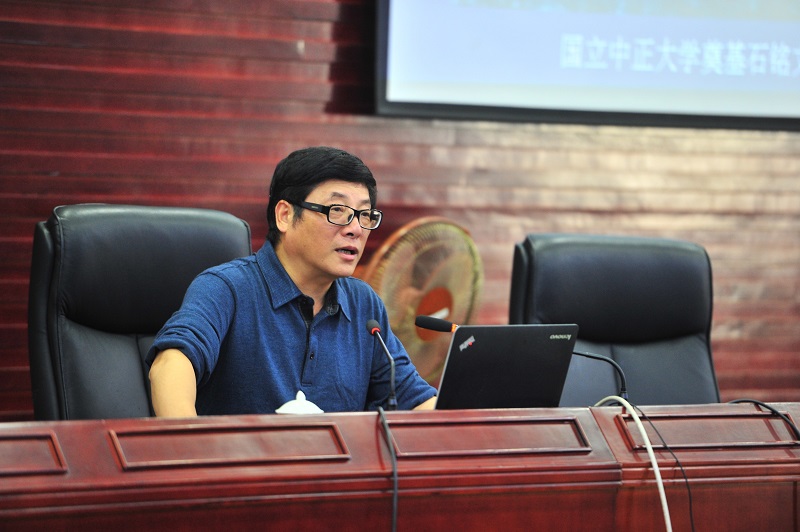 “杏岭讲坛”揭帷幕，免费师范生学生齐听讲