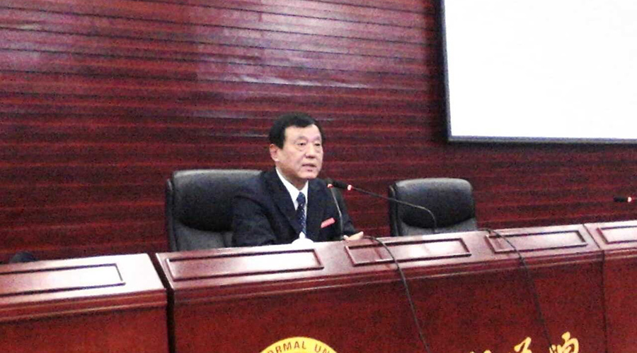 “杏岭讲坛”第六讲：谈演说能力对教师水平的重要性